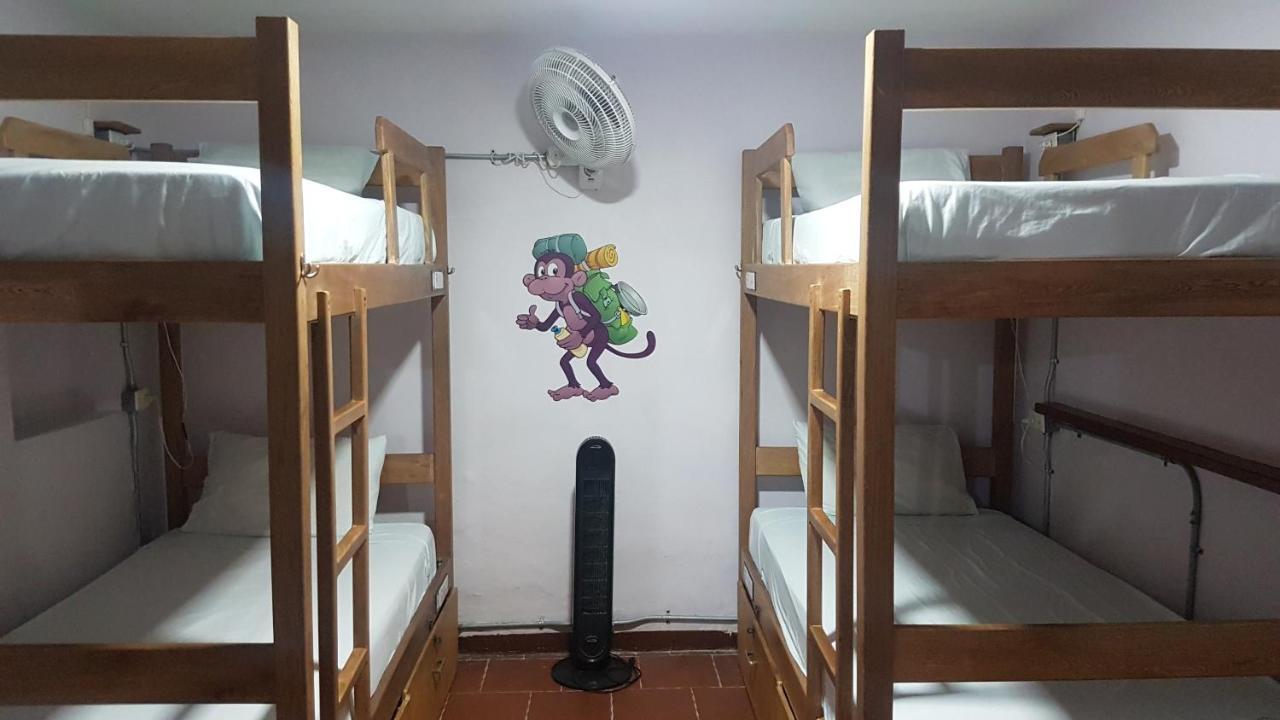 Purple Monkey Hostel Medellin Exterior photo